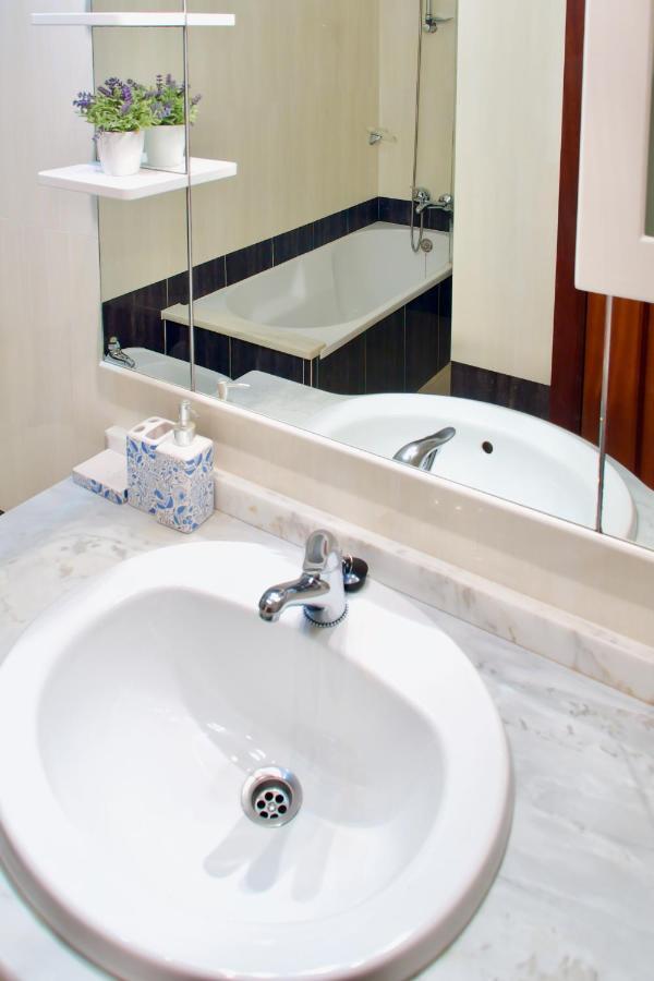 Edificio Tomas Appartement Ferragudo  Buitenkant foto